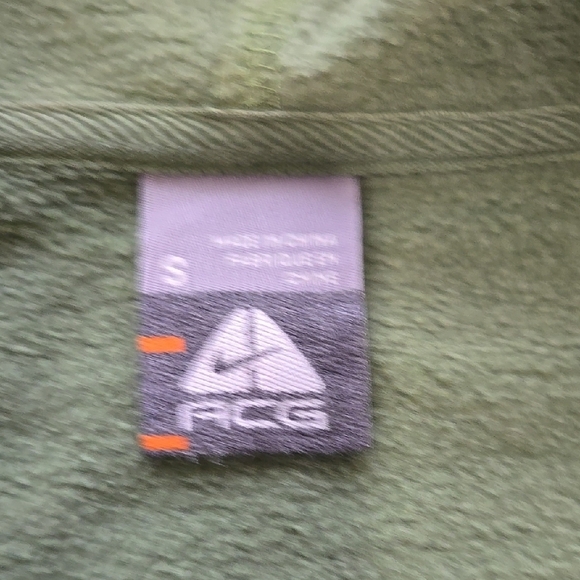 Nike ACG Green Hooded Sweatshirt with Full Zipper - Picture 5 of 7